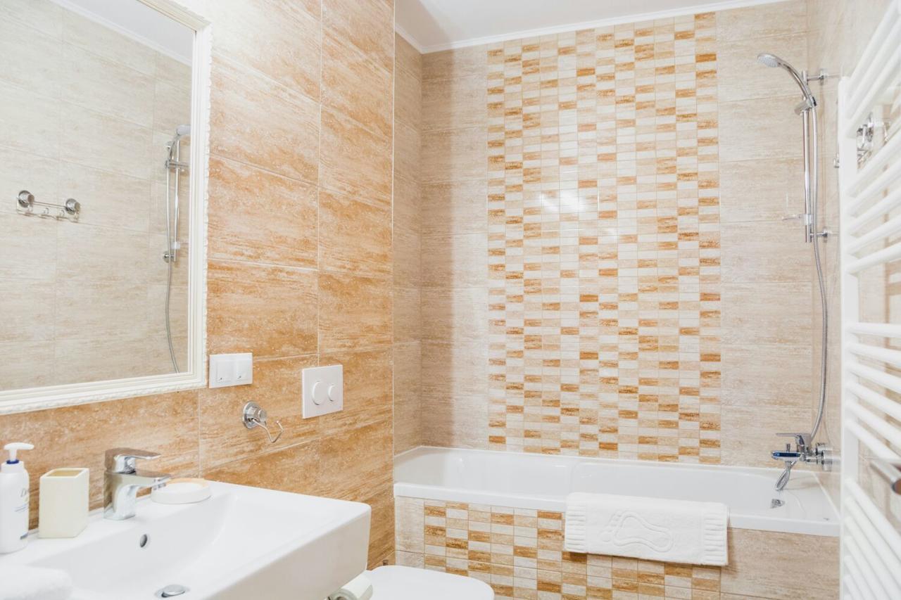 Apartament 4Tourists Braşov Exterior foto